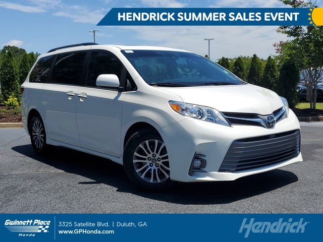 2019 Toyota Sienna XLE