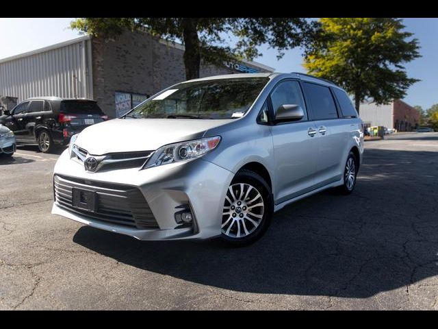 2019 Toyota Sienna XLE