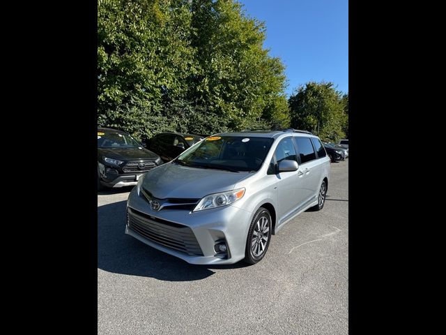 2019 Toyota Sienna XLE Premium