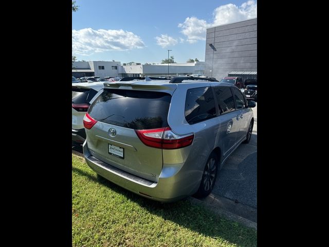 2019 Toyota Sienna XLE Premium