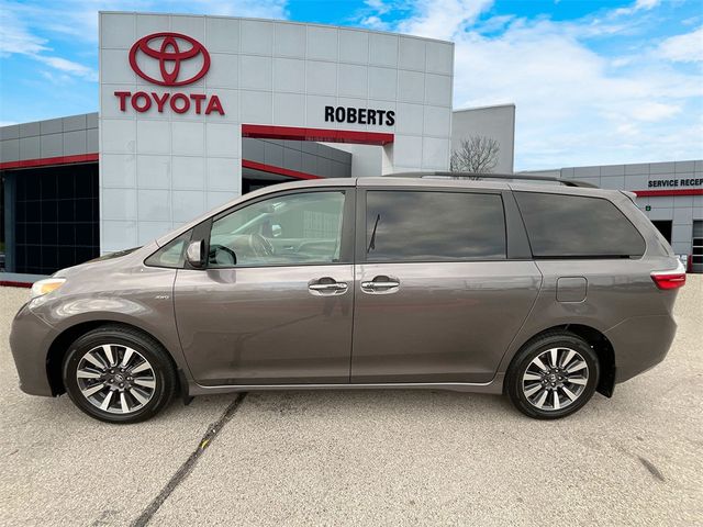 2019 Toyota Sienna XLE Premium