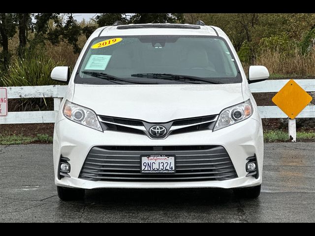 2019 Toyota Sienna XLE Premium