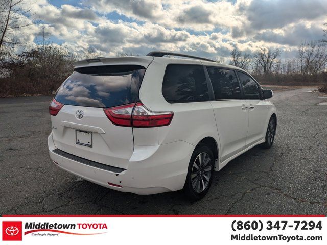 2019 Toyota Sienna XLE Premium