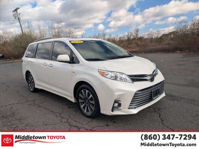 2019 Toyota Sienna XLE Premium