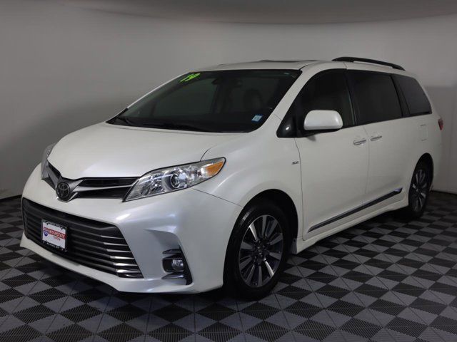 2019 Toyota Sienna XLE Premium