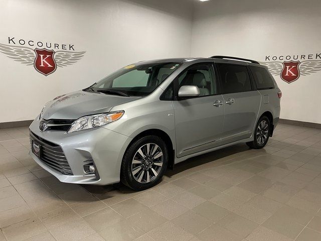 2019 Toyota Sienna XLE Premium