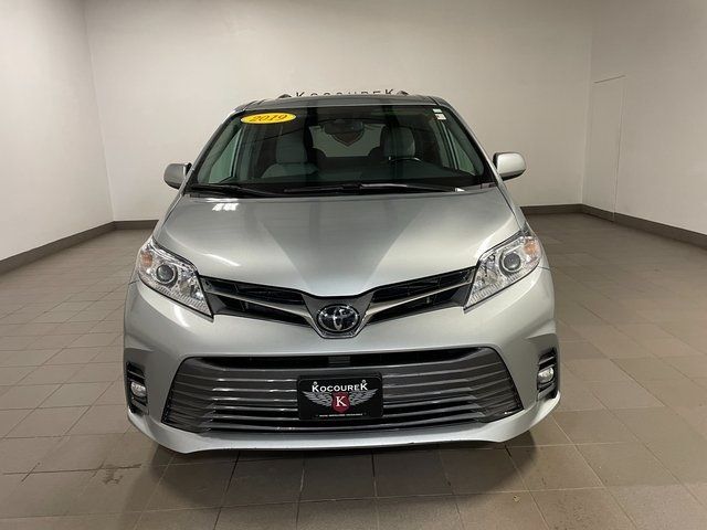 2019 Toyota Sienna XLE Premium