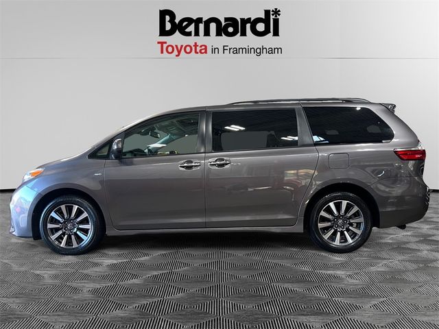 2019 Toyota Sienna XLE Premium