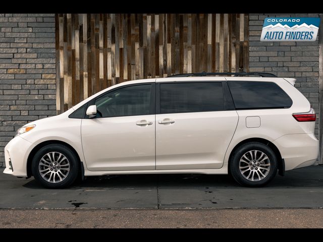 2019 Toyota Sienna XLE Premium