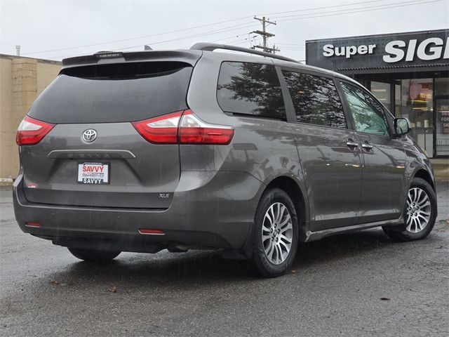 2019 Toyota Sienna XLE Premium