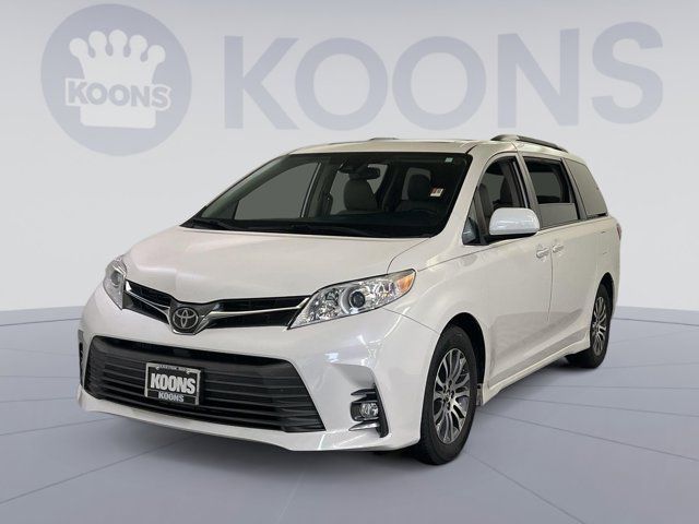 2019 Toyota Sienna XLE Premium