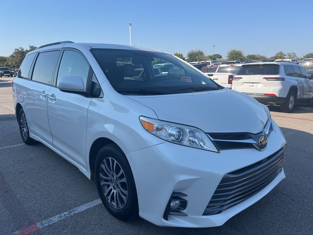 2019 Toyota Sienna XLE Premium