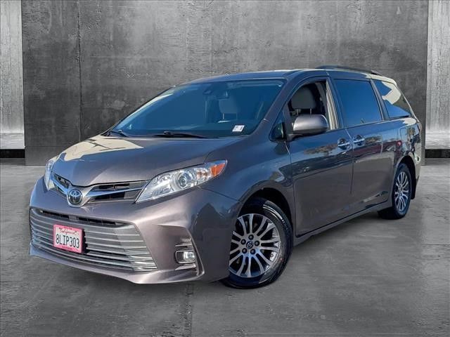 2019 Toyota Sienna XLE Premium