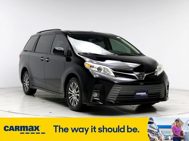 2019 Toyota Sienna XLE Premium