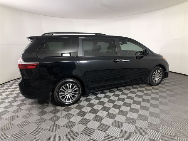 2019 Toyota Sienna Limited Premium