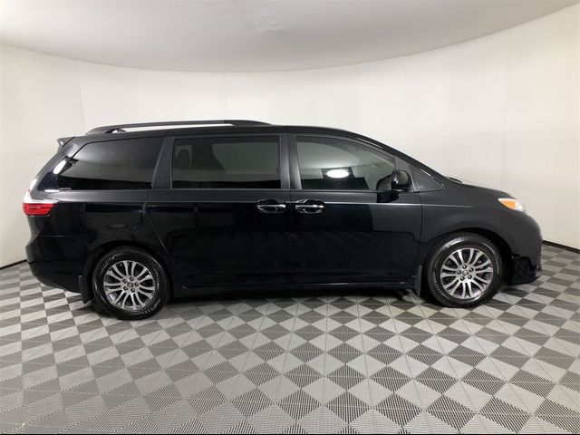 2019 Toyota Sienna Limited Premium