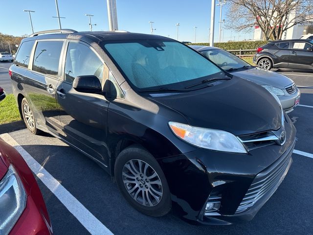 2019 Toyota Sienna XLE Premium