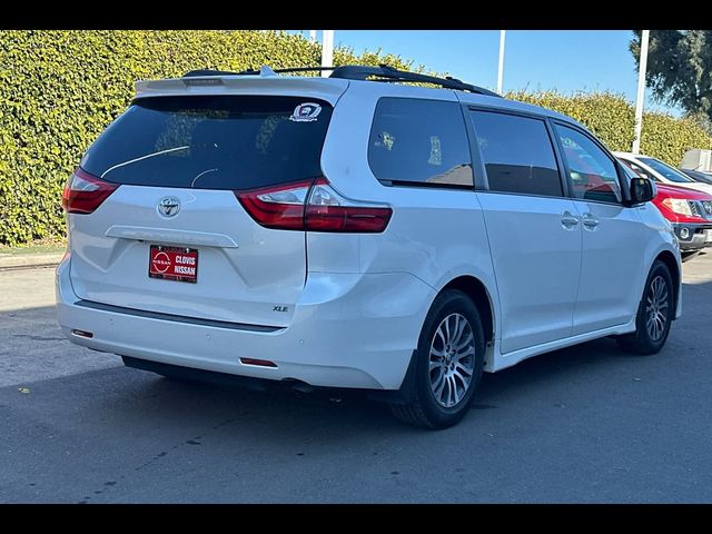 2019 Toyota Sienna XLE Premium