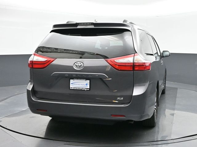 2019 Toyota Sienna XLE Premium