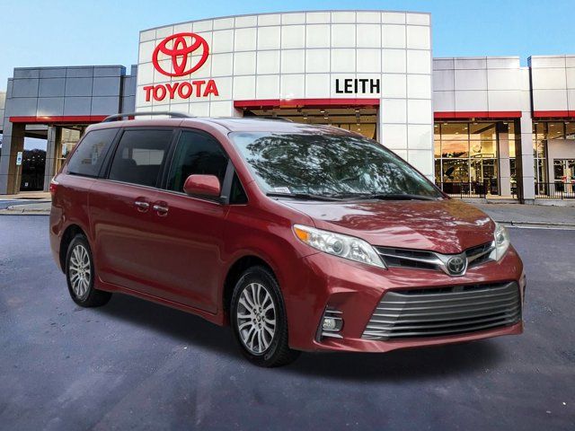 2019 Toyota Sienna XLE Premium