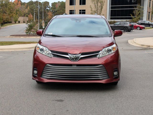 2019 Toyota Sienna XLE Premium