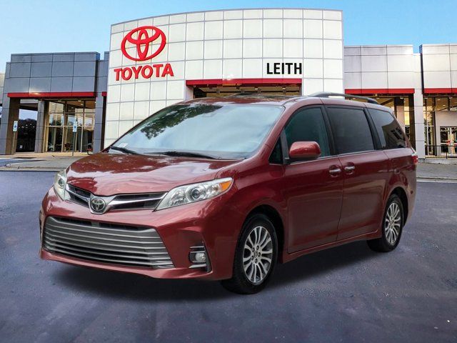 2019 Toyota Sienna XLE Premium