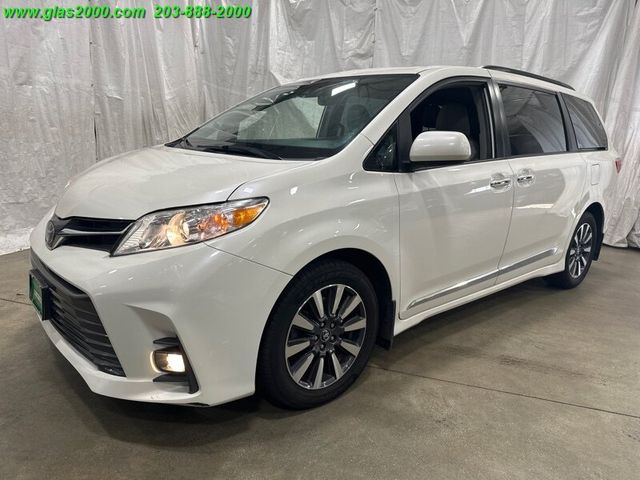 2019 Toyota Sienna XLE Premium