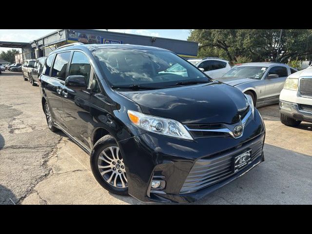 2019 Toyota Sienna XLE Premium