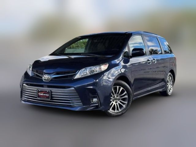 2019 Toyota Sienna XLE Premium