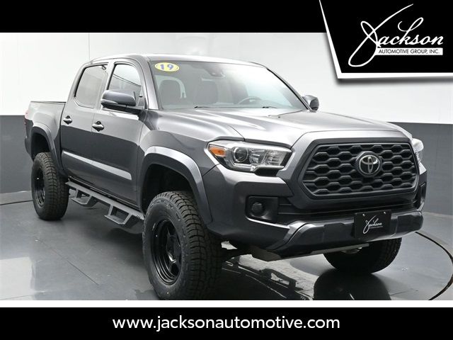 2019 Toyota Tacoma TRD Sport