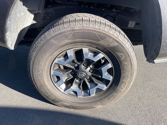 2019 Toyota Tacoma SR