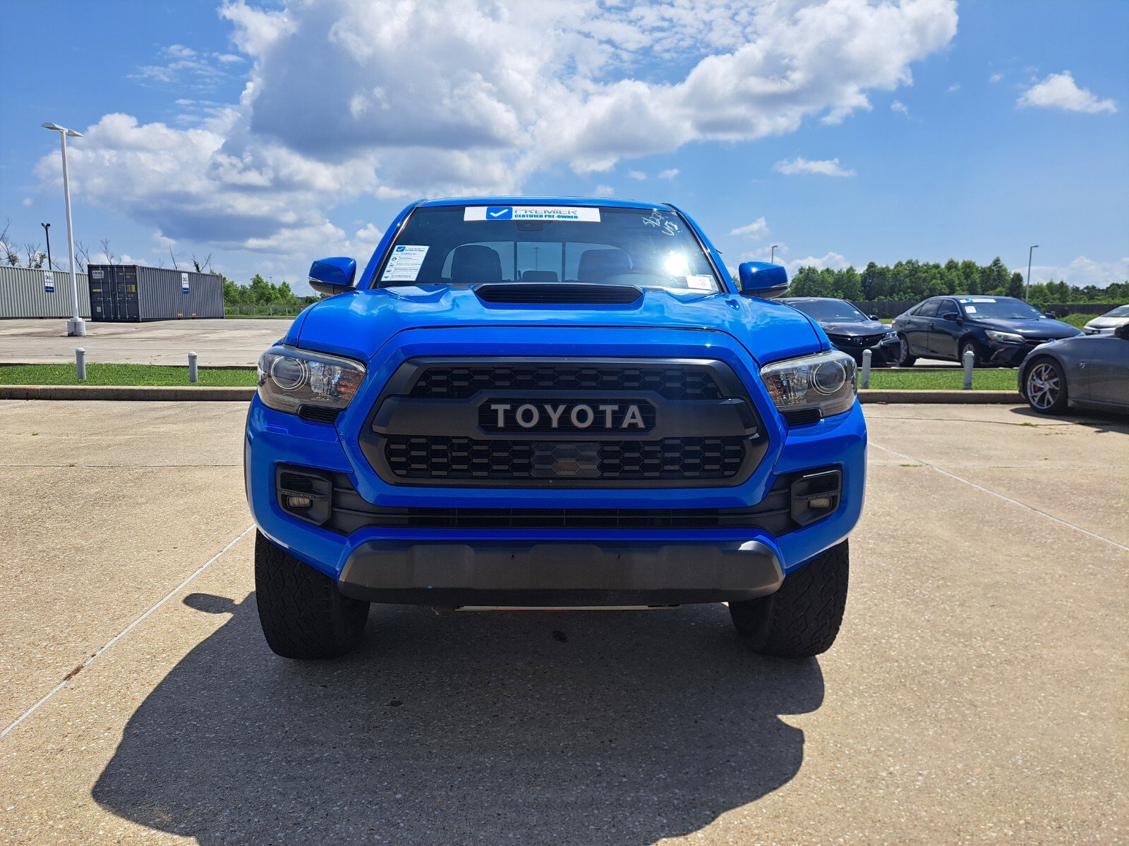 Vehicle image 8 of 34