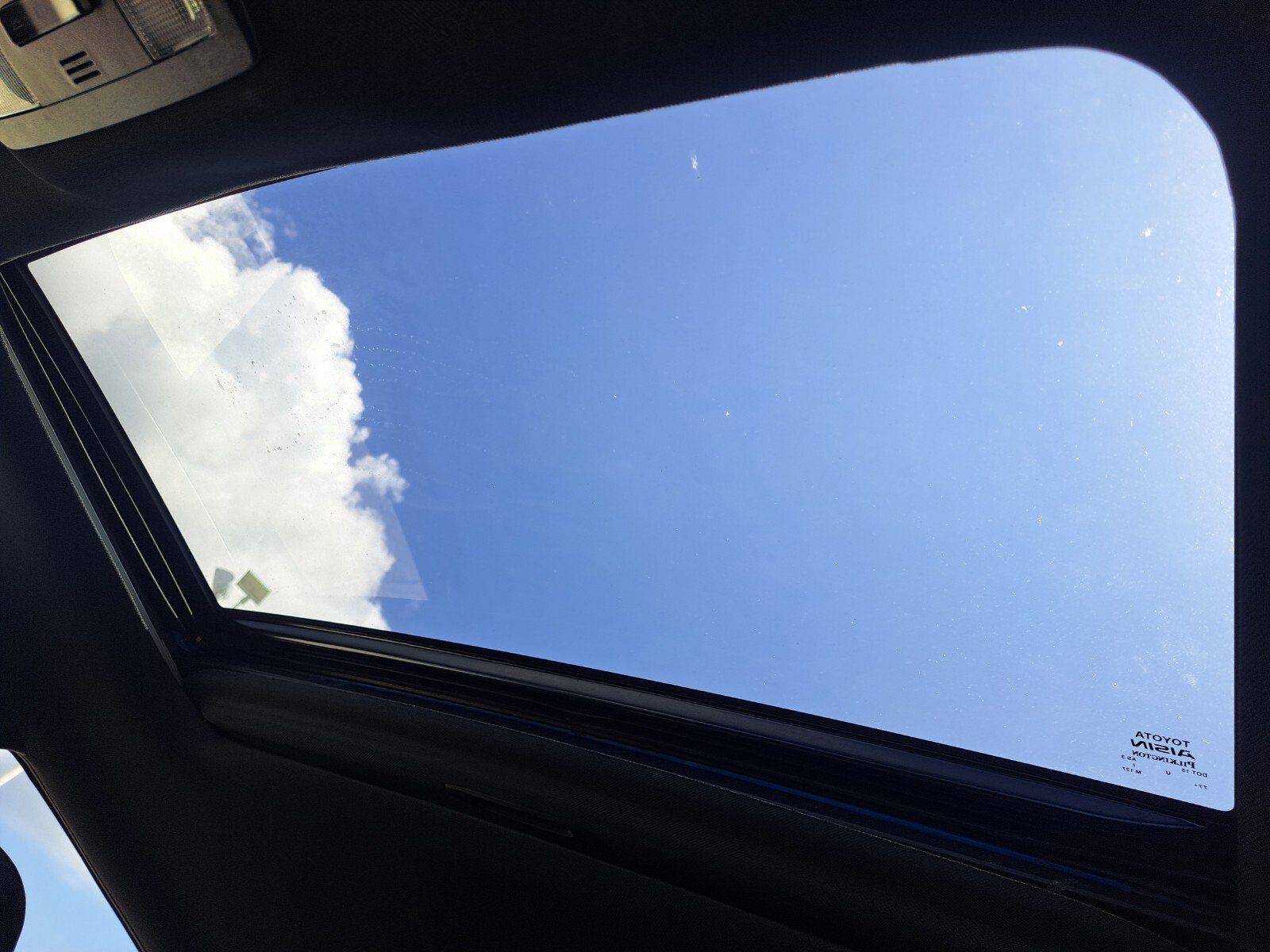 Vehicle image 19 of 34