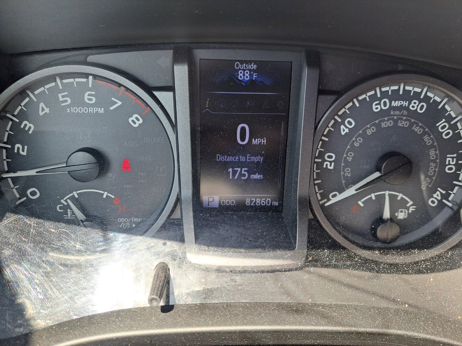 Vehicle image 17 of 34