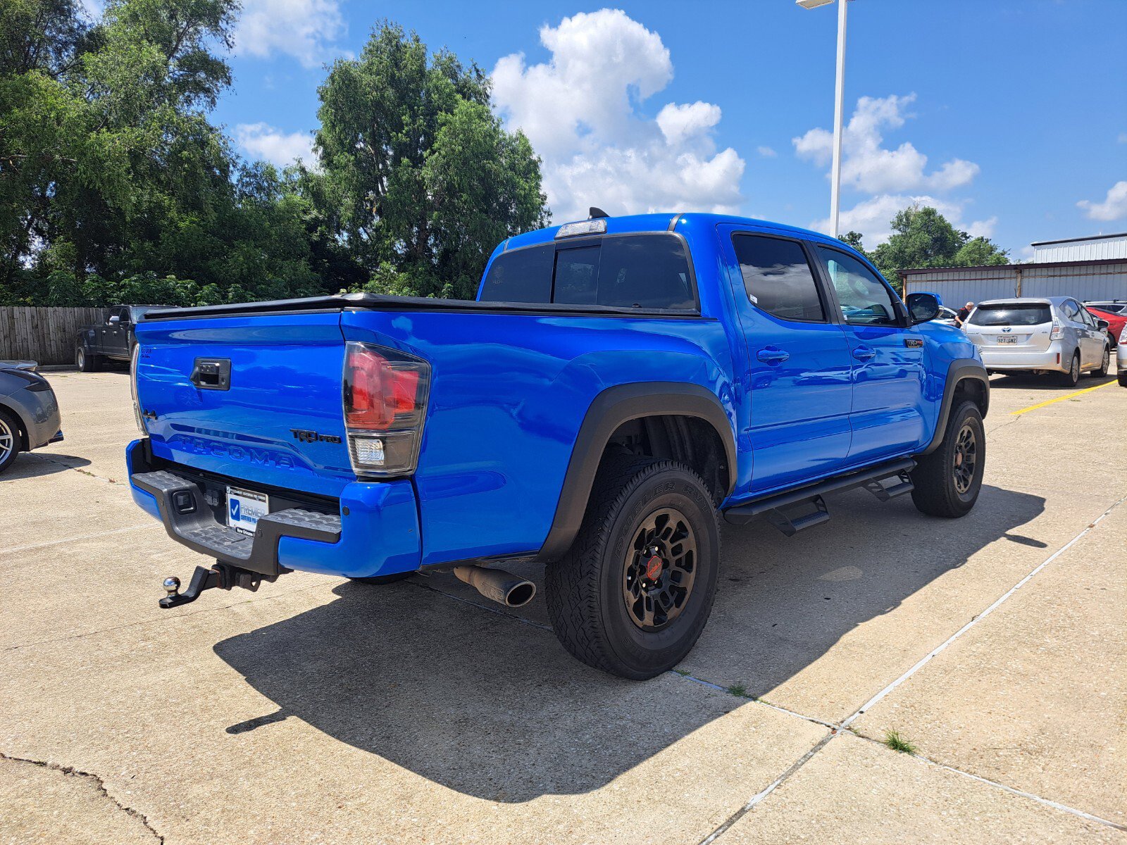 Vehicle image 5 of 34