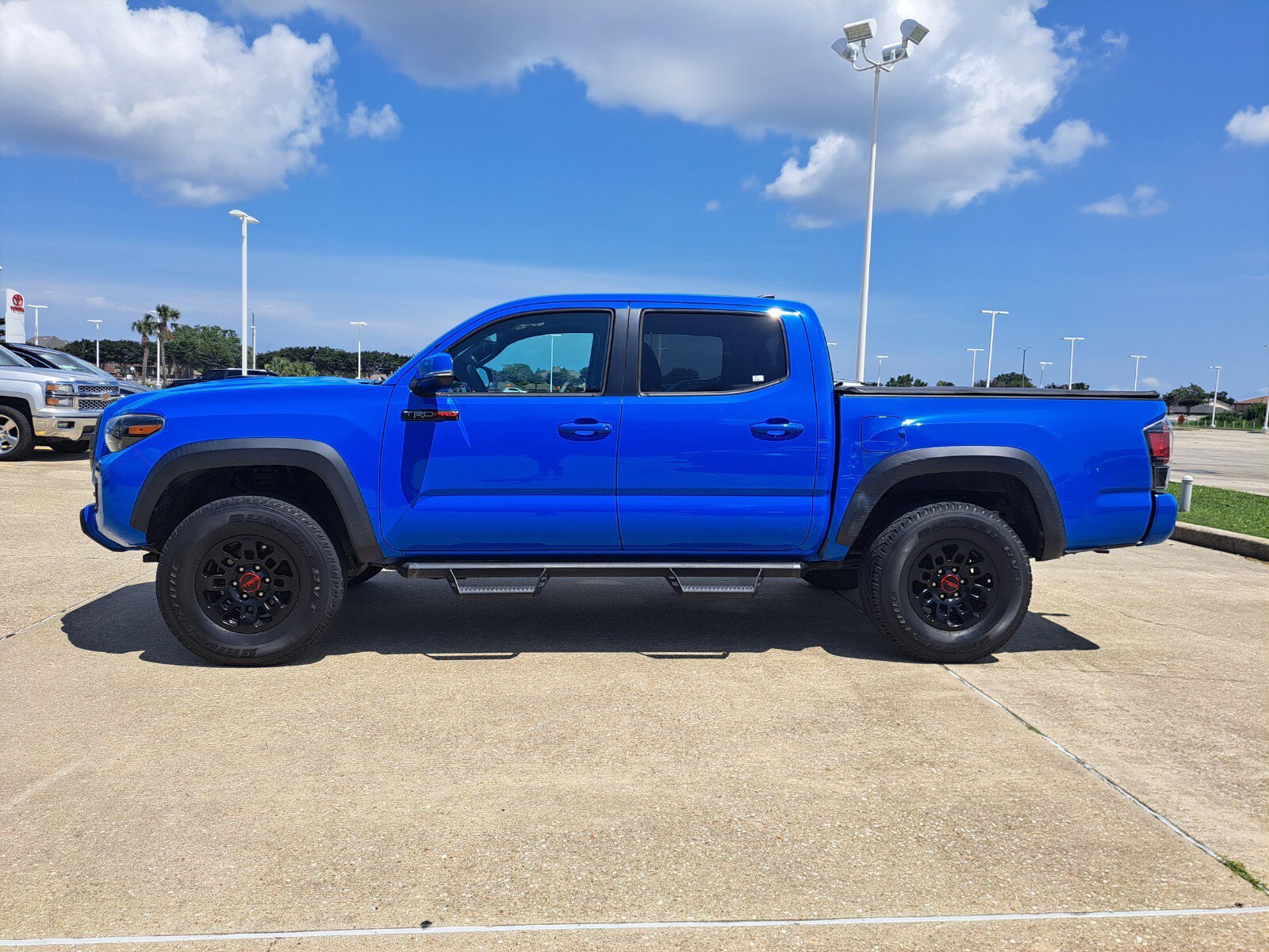 Vehicle image 2 of 34