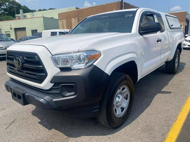 2019 Toyota Tacoma SR