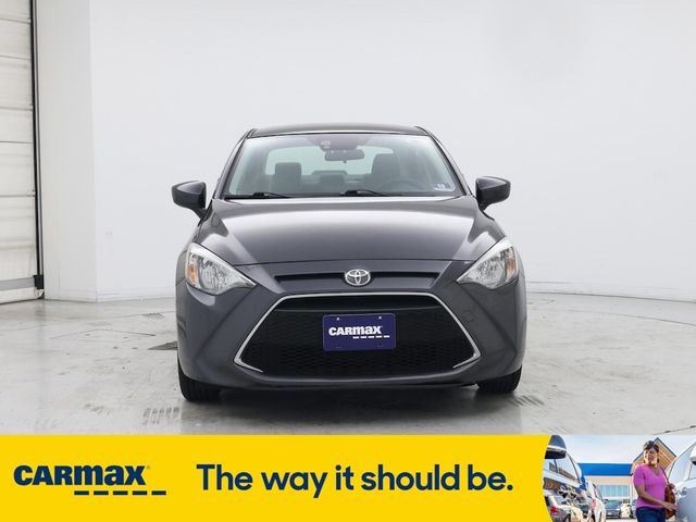 2019 Toyota Yaris L