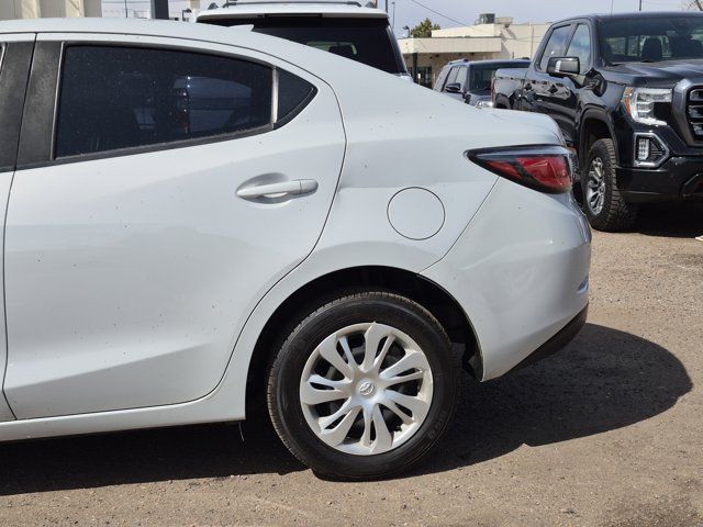 2019 Toyota Yaris L