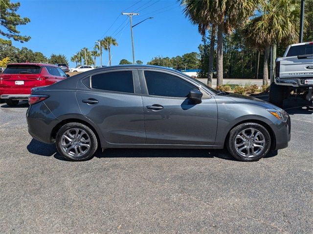 2019 Toyota Yaris L