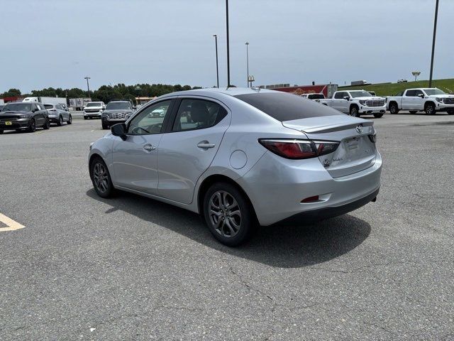 2019 Toyota Yaris L