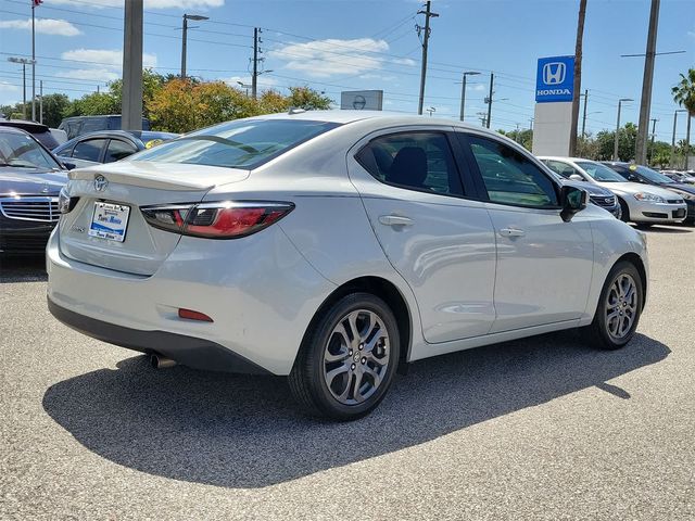 2019 Toyota Yaris LE