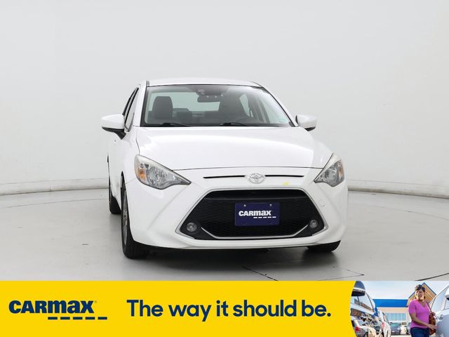 2019 Toyota Yaris LE
