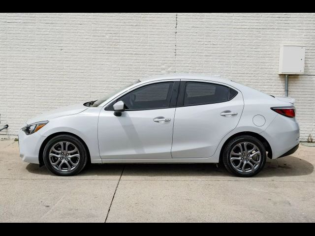 2019 Toyota Yaris LE