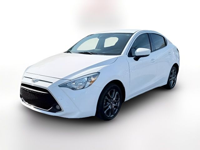 2019 Toyota Yaris LE