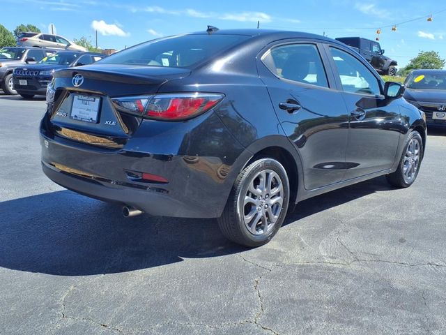 2019 Toyota Yaris XLE