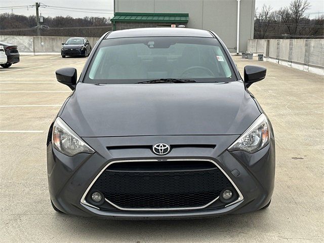 2019 Toyota Yaris L