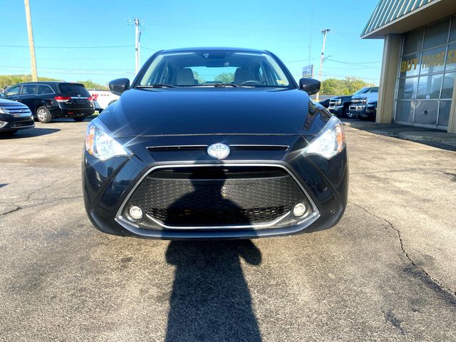 2019 Toyota Yaris LE