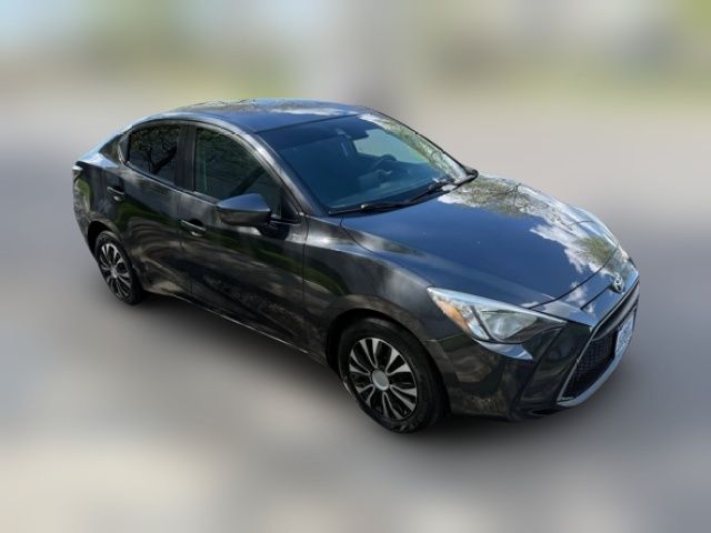 2019 Toyota Yaris LE