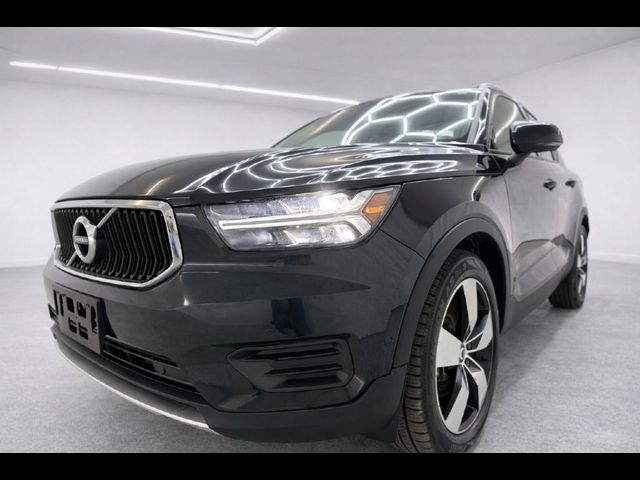 2019 Volvo XC40 Momentum